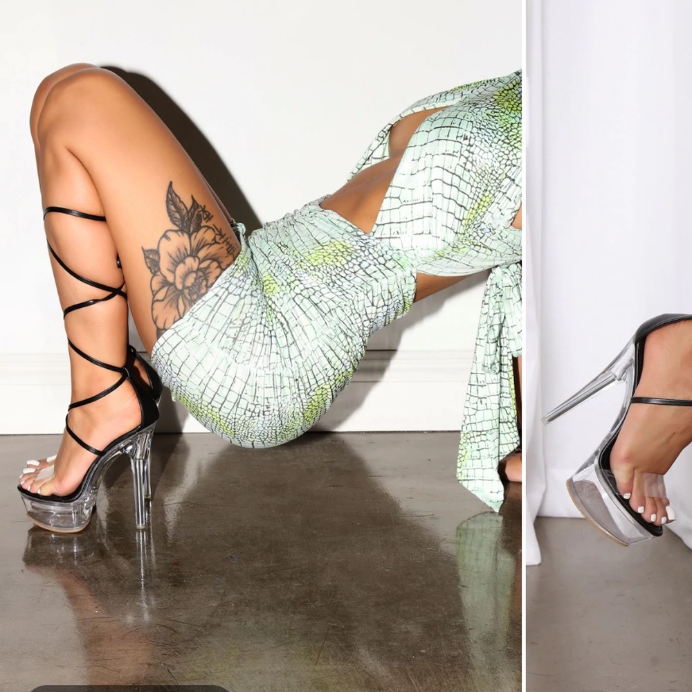 Platform heels - Picture 2 of 4